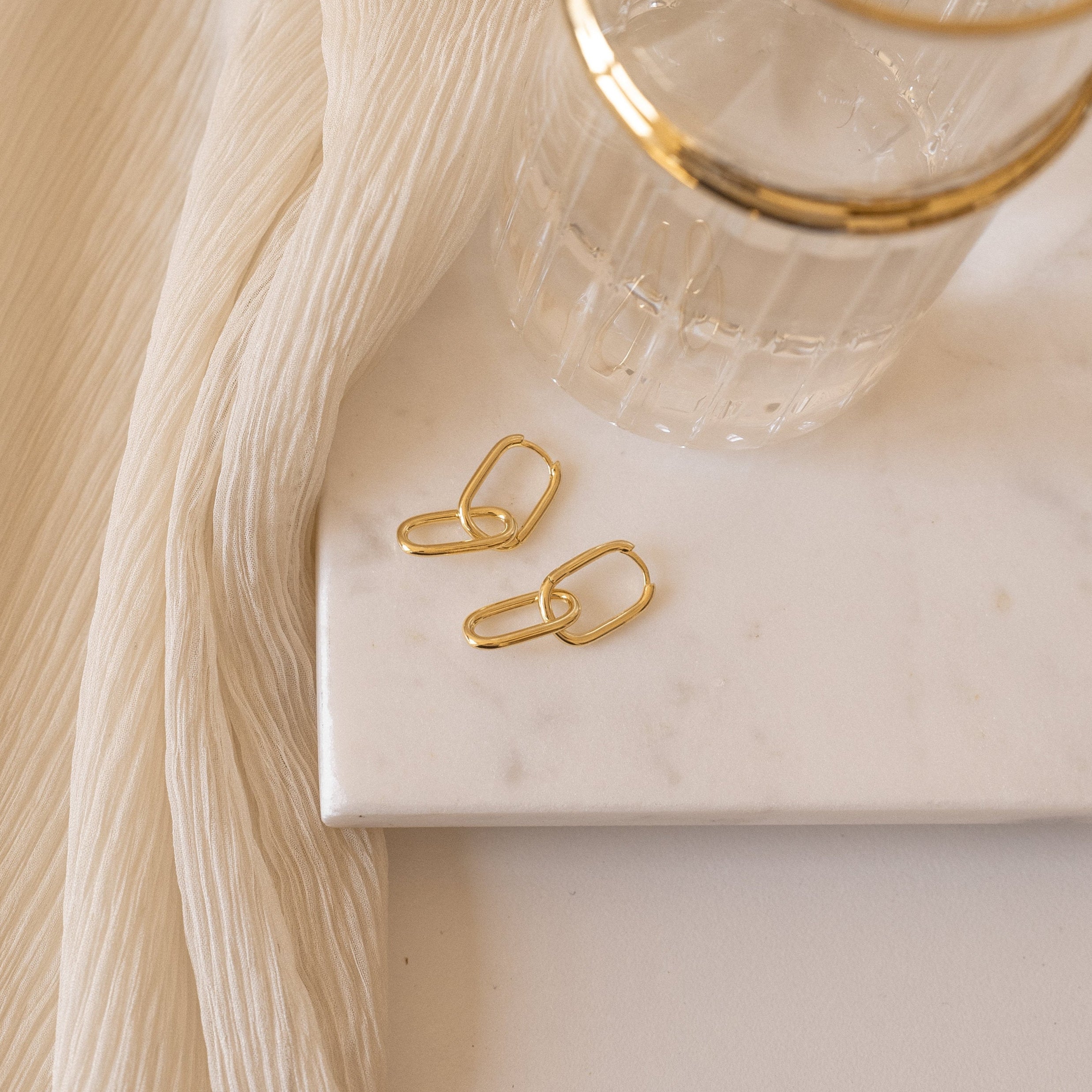 Effortlessly Chic: Amanda Double Link Earrings